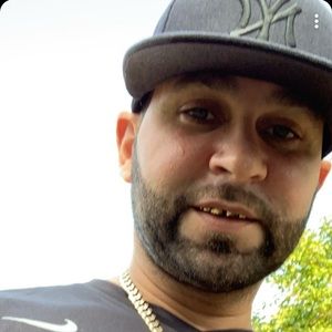 Meet your Posher, Hilario